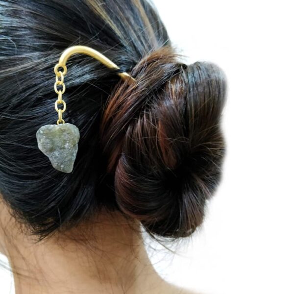 Grey Dangling Hair Pin