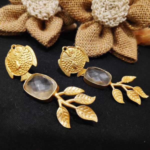 Artistic Gold Fish Quartz Crystal Drop Danglers