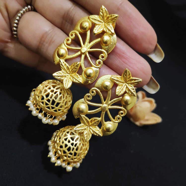 Gold Finish Kundan Polki & Pearl Beaded Jhumka Earrings Design by Kreart at  Pernia's Pop Up Shop 2024
