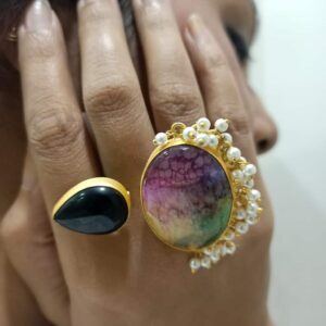 Black Rainbow Pearl Fringe Jogan Bi-Finger Ring Body