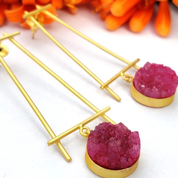 Minimal Fashion Earrings Red Druzy Hanging with Gold Plating Stylish