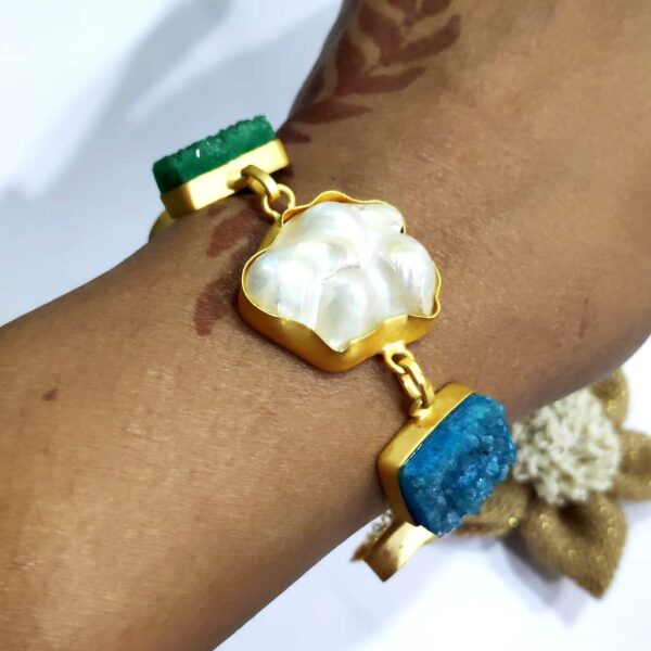 Blue and Green Druzy and Baroque Pearl Loose Bracelet on Hand