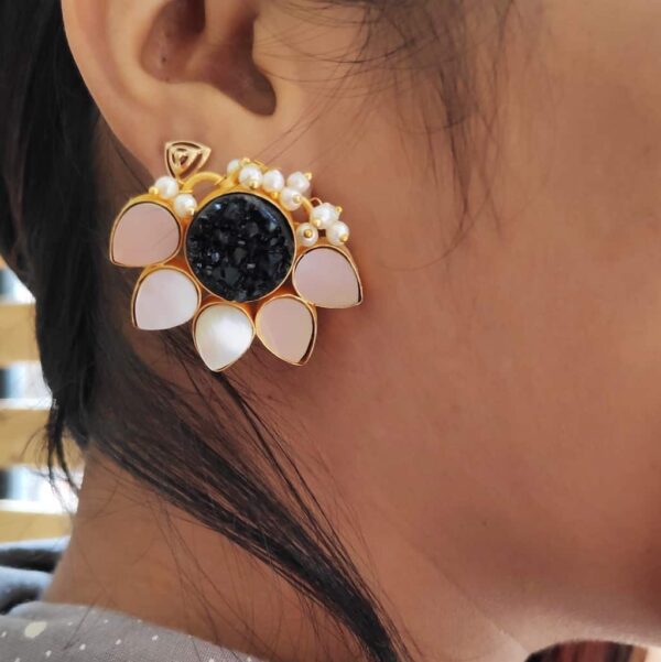 Lotus Stud Fashion Earring with Druzy and Shell Pearl Black Ear